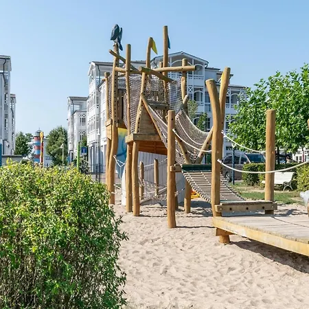 Helle Und Gemuetliche Mit Balkon Im Seepark Sellin (Rugen)
